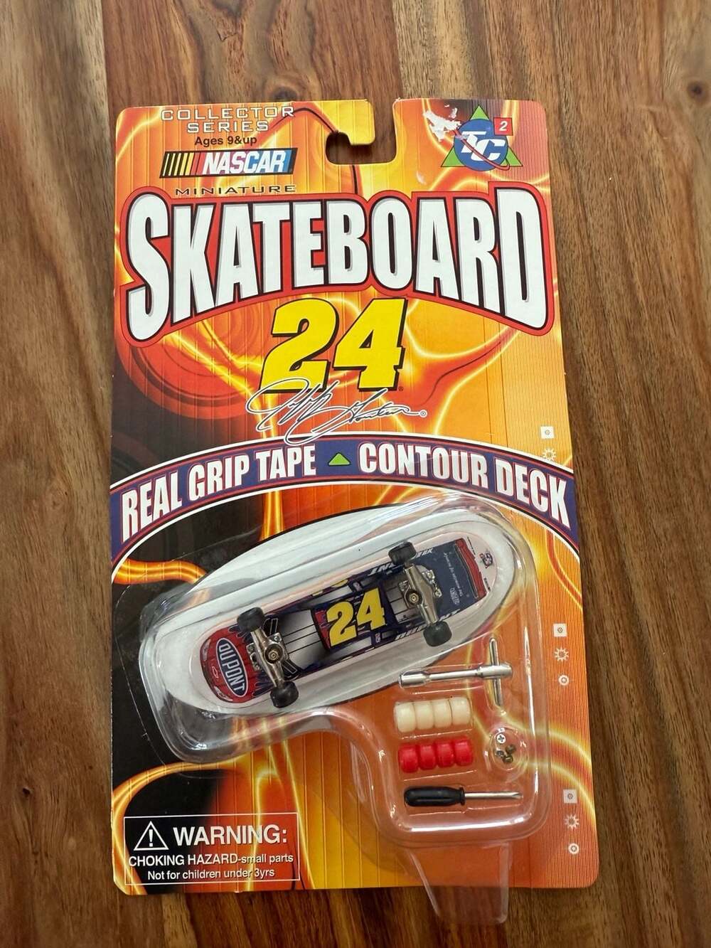 Team Caliber NASCAR Jeff Gordon #24 DuPont Miniature Skateboard Fingerboard 2002